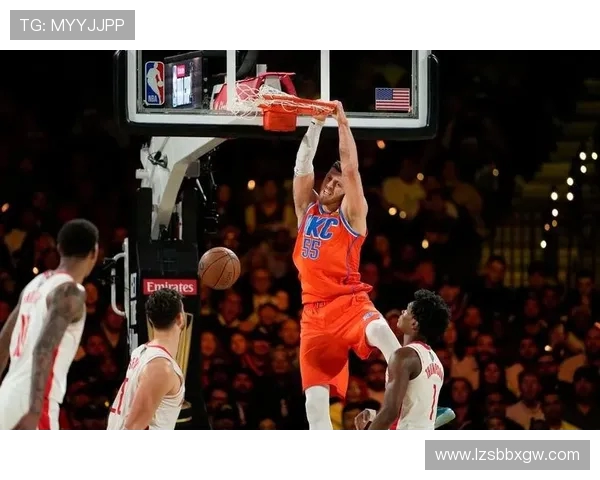 哈尔滕施泰因高效表现7投5中贡献13分12篮板3助攻带领球队取胜